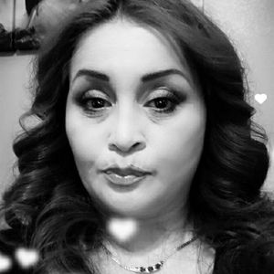 Meet your Posher, Roxanne